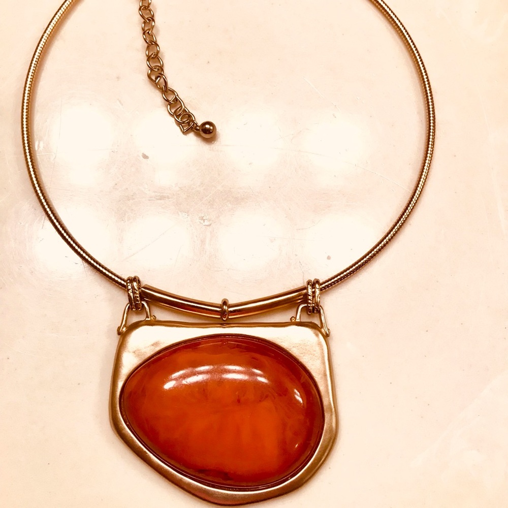 Gold and amber choker